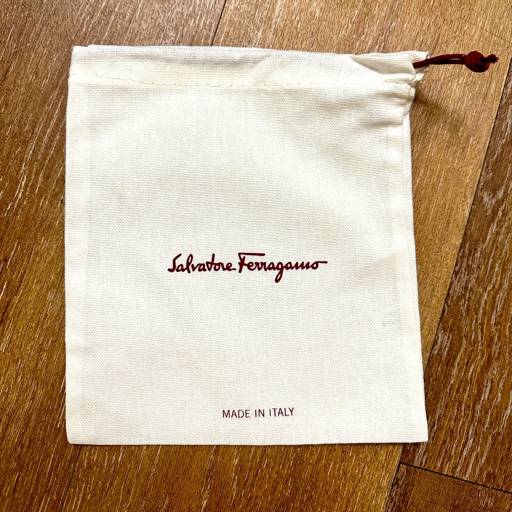 1 belt or wallet dust bag